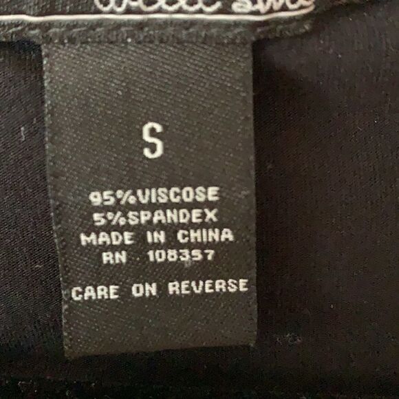 Willi Smotg Ruffle Tee Size Small - Picture 3 of 3